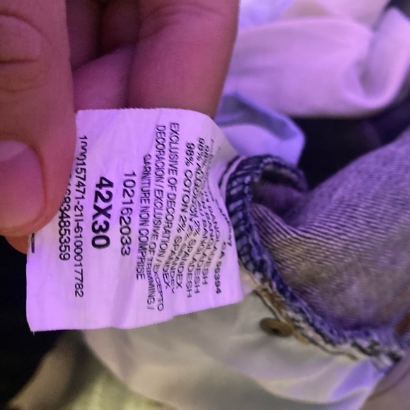 Jeans - Picture 3 of 3